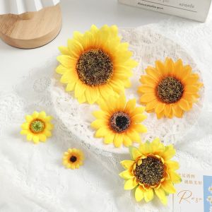 10 ชิ้นดอกทานตะวันประดิษฐ์ดอกไม้หัว 3-12 เซนติเมตรดอกไม้ปลอมสําหรับตกแต่งบ้านสวนงานแต่งงานตกแต่งพวงหรีด DIY อุปกรณ์เสริม