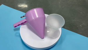 Phễu rót bột chiết bột làm bánh kèm tay cầm và đế giữ cố định lò xo inox khoá phễu tự động