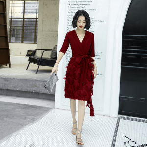 ชุดราตรีสีดำหรูหรา ทรงเข้ารูป กระโปรงทรงเอ แขนกุด เดรสยาวปานกลาง เดรสสำหรับงานวันเกิด