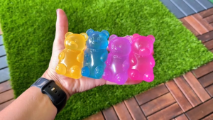 NEENCE Gummy Bear Squishy Fidget Toy Stress Balls for Kids and Adults Squishies Stress Cube Sensory Toys for Kids with Autism Fidgets for Classroom Prize Birthday Gifts Party Favors