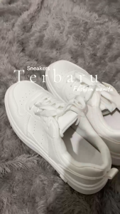 Sepatu koleksi wanita sport olahraga sneakers kekinian terbaru 332