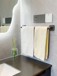 Gantungan handuk kamar mandi tanpa rak handuk Alumunium Towel Bar Anti Karat Serbaguna