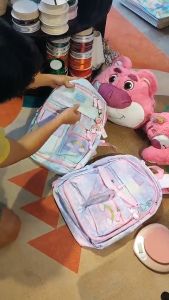 Balo Cầu Vòng Cho Học Sinh Tiểu Học Cấp 2 Nhiều Ngăn Siêu Nhẹ Phong Cách Hàn Quốc Cho Bé Gái Mẫu Mới 2023 Trùm Sỉ Gia Thành