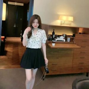 AMMIN 2025 Summer New French Style V-neck Bow Thin Belt Design Small Love Floral Print Chiffon Shirt Womens Sweet Bubble Sleeve Short Sleeve Elegant Blouse