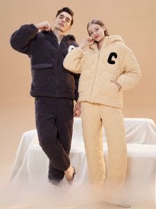 MiiOW | ชุดนอนผ้าขนแกะพรมคอรัลคู่รัก ฤดูใบไม้ร่วง/ฤดูหนาว ชั้นใน 3 ชั้น ผ้าฝ้ายผสมโพลีเอสเตอร์ 100% เสื้อผ้าอยู่บ้านสไตล์เรียบง่าย