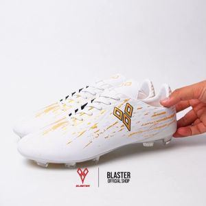 Blaster Stride Sepatu Sepakbola Anak Dewasa Warna Putih dengan Aksen Abu-abu - Ukuran 36-43