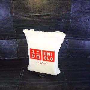Tote bag Uniqlo blacu resleting 35 x 28 cm