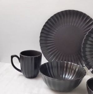 ถ้วยเซรามิค จานเซรามิค แก้วมัค รุ่น ลายเปลือกหอย สีดำ 4.5นิ้ว 6นิ้ว 8นิ้ว 10นิ้ว เข้าไมโครเวฟได้