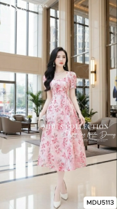 Váy Tơ Ép MDU5113 Thiết Kế Cổ Vuông Tôn Dáng Tay Bồng Ngắn Cùng Gam Hồng Pastel Thanh Lịch Từ MDU