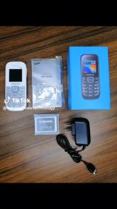 Samsung GT-E1215 Single Sim Basic Phone Keypad Phone 800mAh