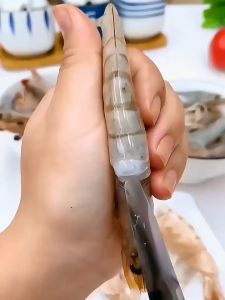 6 IN 1 Multifunctional Fast Shrimp Peeler Cutting Scraping Fish Scales Scraper Shrimp Peeler Kitchen Cooking Tool