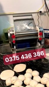 Máy cán bột bánh bao bánh tiêu bánh gối chạy điện 220v FKM200