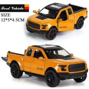 High-Quality Collectible Car: 1:36 Ford Diecast Alloy Model