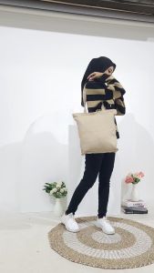 Tote Bag Kanvas Custom Desain Grafis - Warna Coffee/Hitam/Biru/Red Tas Kanvas Sablon Satuan