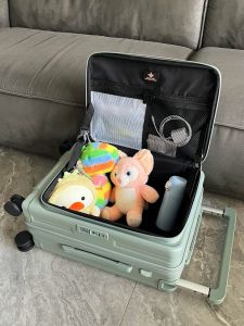 Expandable Travel Suitcase Fashionable Trendy Zipper Closure Wheel Design TSA Password Lock Both Men And Women Can Use It