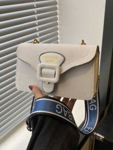 Túi Đeo Chéo Vuông Thời Trang Cho Nữ 2024 Túi Đeo Vai Rộng Màu Khối Mới Túi Đeo Chéo Học Sinh Túi Đeo Vai Thời Trang Túi Đeo Chéo Vuông Mềm