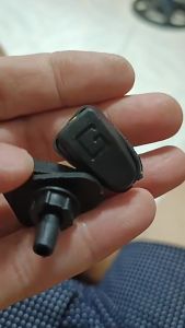 2Pcs Universal Front Windshield Washer Wiper Wiper Spray Nozzle For Car