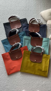 Large-sized hand-held tote bag with large capacity for commuting simple briefcase classic double handles tofu bag