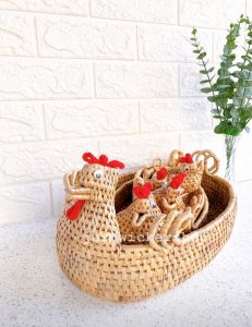 ตะกร้าสานผักตบชวา ถาดแม่ไก่