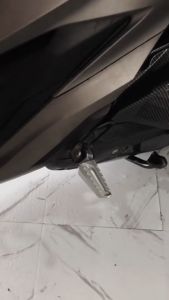 ✅Original fast delivery✅LEGITMOTO HONDA CLICK V2 CLICK V3 / BEAT FI V2 BEAT FI V3 PILLION STEP ARM FOOTREST ALLOY WITH EMBOSSED LOGO FOOTPEG STEP BAR 2PCS