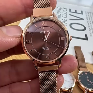 Korean Vintage Womens Watch with Magnetic Clasp Mesh Bracelet Artistic Minimalist Student Quartz Watch