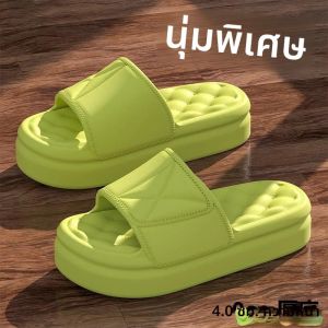 รองเท้าแตะด้านล่างหนาใหม่ ผู้หญิง ฤดูร้อน บ้านในร่ม กันลื่น อาบน้ำทุกวันกลางแจ้งสวมใส่ได้รองเท้าส้นแบนที่สะดวกสบาย