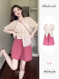 ฤดูร้อน เสื้อเชิ้ตปักลายดอกไม้แขนฟองสไตล์สด เสื้อท่อนบน ใส่สบาย กางเกงขาสั้น ชุดสองชิ้น ผู้หญิง ชุดแฟชั่น