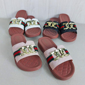 Azgalery SPT-50 Sandal Selop Datar Wanita Trendy Bahan Karet PVC Woman Flat Shoes Fashion Style Kekinian Praktis Anti Selip Motif COD