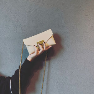 Fashionable Chain Strap Small Crossbody Phone Bag for Women Retro Outerwear Summer 2024 New Style Youth Synthetic Leather