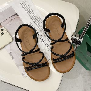 รองเท้าแตะส้นแบนสไตล์โรมันผู้หญิงฤดูร้อนปี 2025 รองเท้าแตะแฟชั่นพื้นนุ่มแบบใหม่ พื้นยาง สไตล์นางฟ้า รองเท้าแตะสายเดี่ยว