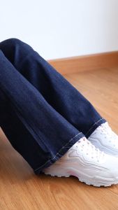 Celana Jeans Cutbray Wanita: Style & Fungsi