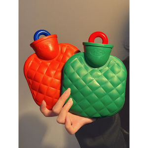 Furry Warm Water Bottle for Women USB Heating Pad Large And Small Sizes for Stomach Heating And Bed Warmth Non-explosive