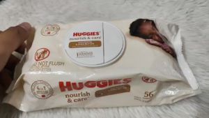Huggies Nourish & Care Baby Wipes Cocoa Shea Butter 4-in-1 Sensitive Skincare 56 wipes