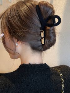 Large Black Shark Hair Claw Womens Stylish Hair Accessories Back of Head 2023 Autumn Winter New Fresh out Fashion Clip
