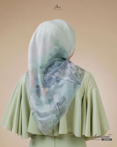 Autumn Scarf by Arrafi hijab segi empat squer voal cotton motif eklusif hijab jilbab kerudung segi empat terbaru