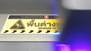 ป้ายระวังพื้นลื่น Safety Sign (สติ๊กเกอร์/อะคริลิค) 10x30 cm | ป้ายเตือนความปลอดภัยสำหรับสำนักงาน โรงงาน (STK-26)