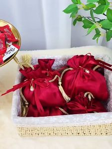 ถุงผ้าสีแดงถุงผ้าใส่ขนมใส่ลูกอมถุงผ้าของฝากถุงบรรจุภัณฑ์เครื่องประดับกระเป๋าถุงของขวัญB53/54/55/56