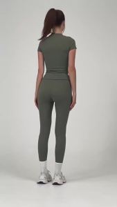 Womens Sports Yoga Set Seamless Knitted Fitness Gym Clothes Sportswear Short Sleeve Crop Top Tracksuits Gym Short Leggings