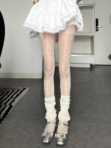 ถุงน่องผ้าไหมลายจุดบางสไตล์เรโทร JK สำหรับฤดูร้อน ถุงน่องเซ็กซี่สำหรับใส่กลางแจ้ง ถุงเท้าเสริมขา ถุงน่องผ้าไหมเนื้อบาง