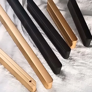 600 / 800mm Gagang Lemari Panjang Hitam Champagne Emas Gagang Pintu Lemari Minimalis Panjang Berfungsi Sebagai Tarikan Laci Atau Pintu