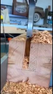 ADAPTOR DUDUKAN MESIN BOR BOBOK KAYU UNTUK PEMBUATAN LUBANG KOTAK PADA KAYU