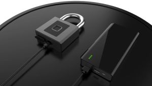 Elinksmart P9 Padlock Fingerprint Padlock Security Key Anti-theft Security Smart Lock Suitable for Home/gym/school USB Charging Bluetooth Smart Lock Locker Lock Door Lock Car Lock Cable Fingerprint Padlock