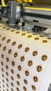 Promo Cetak Stiker A3+ Sticker Murah Kemasan Makanan Glossy Custom Label Cutting Persisi