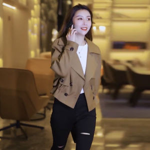 Waist-cinching Short Windbreaker Jacket