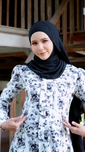 ชุดมินิกูรง งานผ้าไหมอิตาลี่พิมพ์ลายสวยเก๋ แฟชั่นมุสลีมะห์ ชุดเซ็ตกระโปรงดีไซน์สวยๆ IN03วาริสมุสลิม