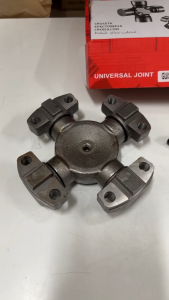 ยอยกากบาทเพลากำลัง ISUZU DECAROCKY - เดก้าร็อคกี้ ขนาด 17cm. ยอยกากบาทเพลากลาง