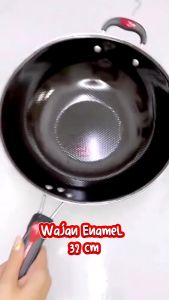 WAJAN GAGANG 32CM WAJAN GAGANG Qm-132 32CM WAJAN PENGGORENGAN Qme ENAMEL ANTI LENGKET