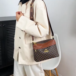 Fashionkinian SW8 Tas Selempang Wanita Kulit Coklat Import Tas Slempang Bahu Casual Cewek Korean Style Model Terbaru 2025 Tas Slempang Wanita Murah Tas Slempang Bahu Perempuan Dewasa Tas Slempang Jalan Jalan Tas Selempang Kerja Simpel Elegan Tas Pesta