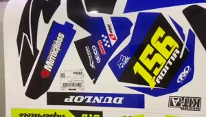 Desain & Striping Stiker Motor KLX Gordon: Panduan Lengkap