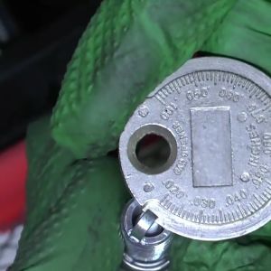 Spark Plug Gap Gauge 0.02-0.10 Range Car Ignition Spark Plug Gap Gauge Measuring Tool With Scale